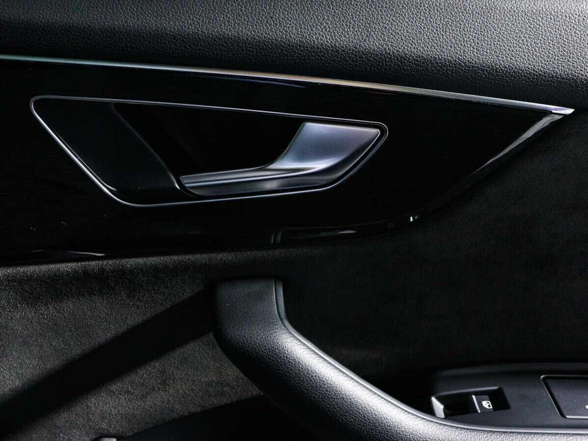 Audi Q8 55 TFSI, 2018 Фото №13