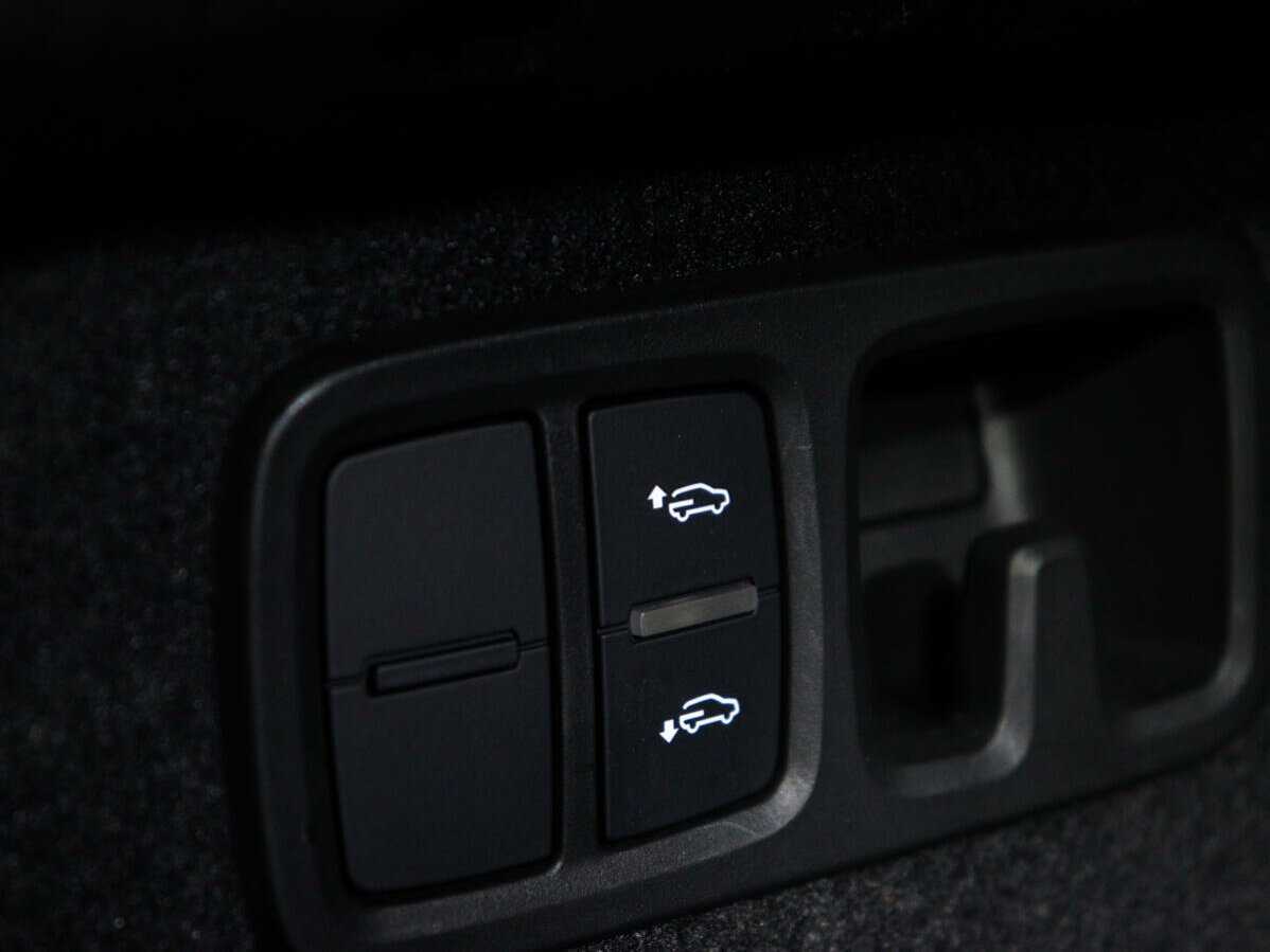 Audi Q8 55 TFSI, 2018 Фото №17