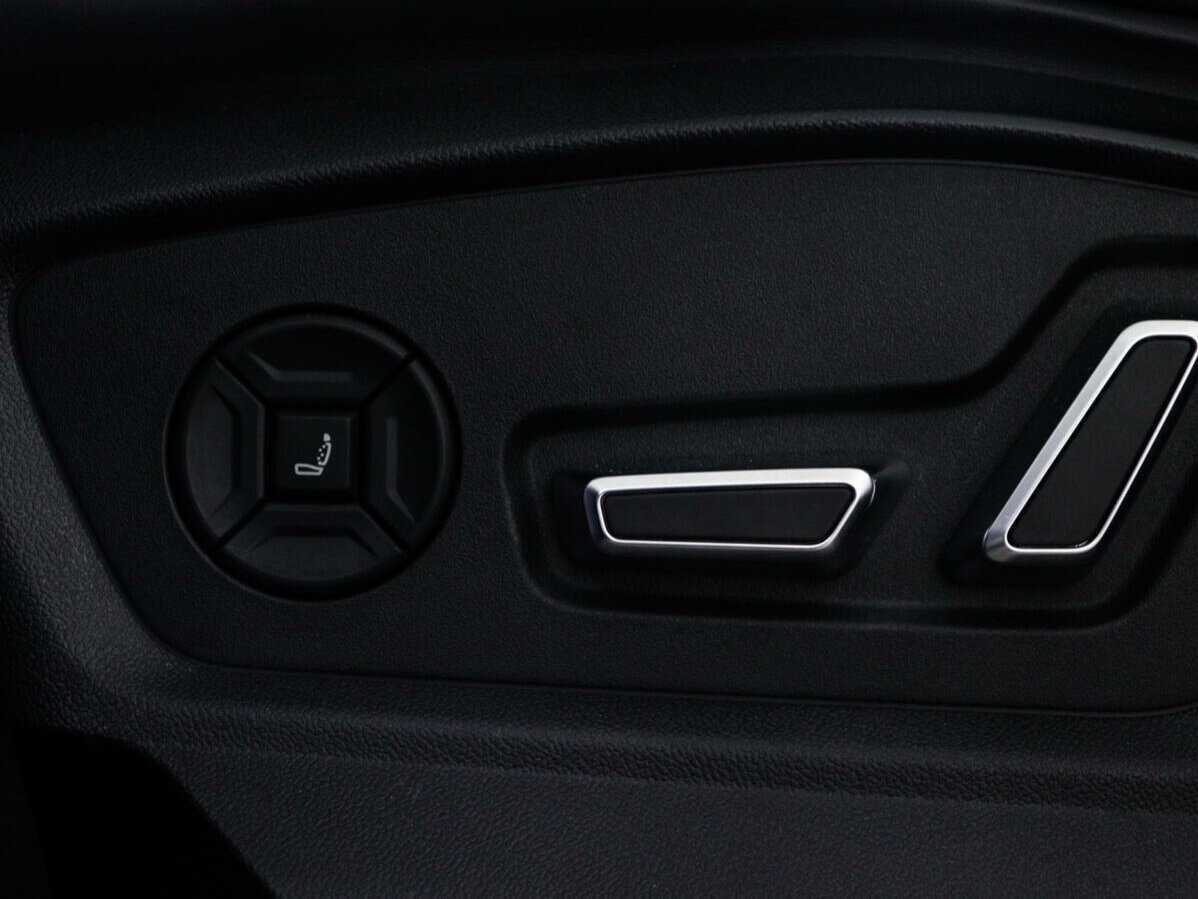 Audi Q8 55 TFSI, 2018 Фото №19