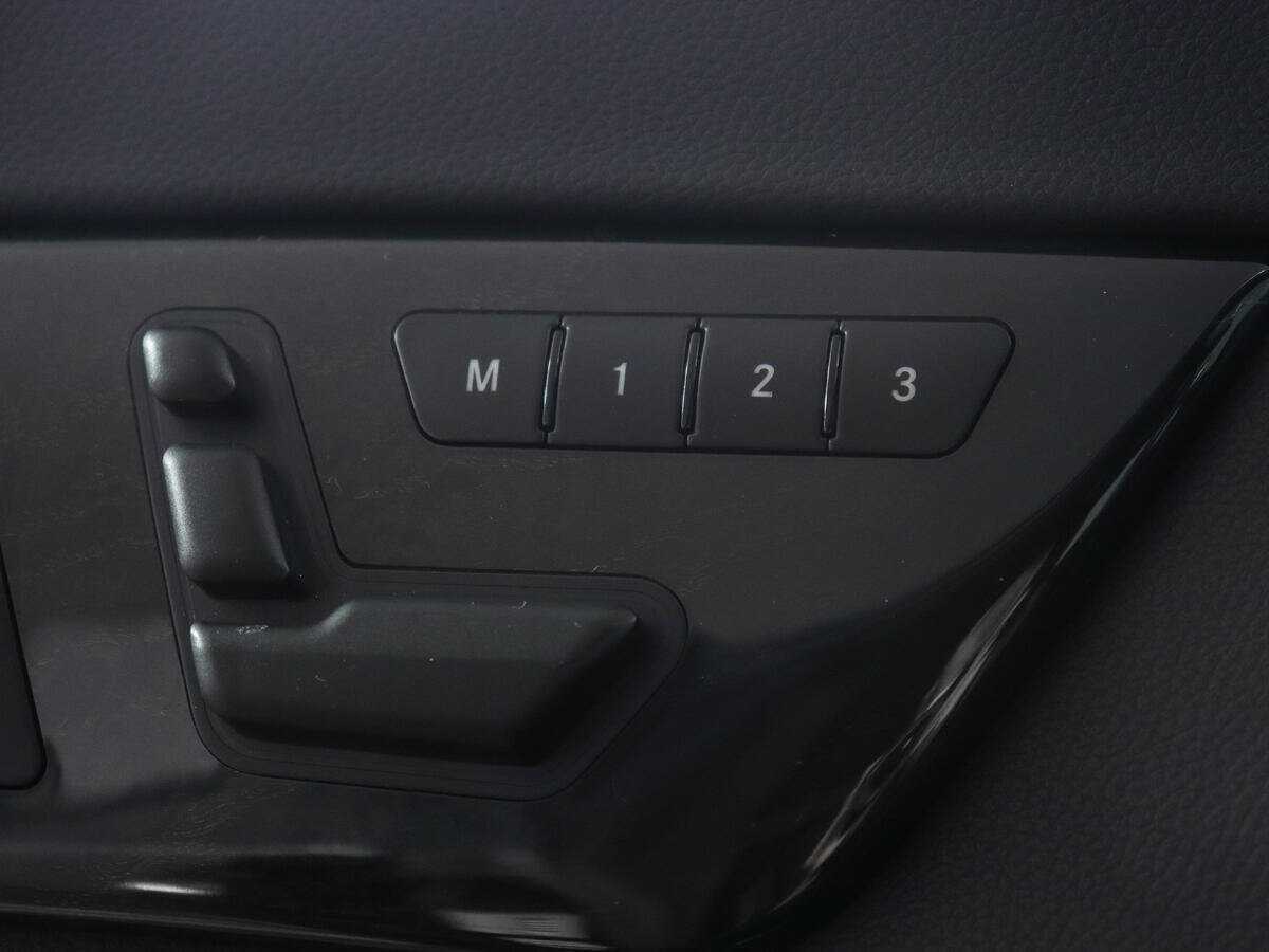 Mercedes-Benz CLS 350, 2012 Фото №15