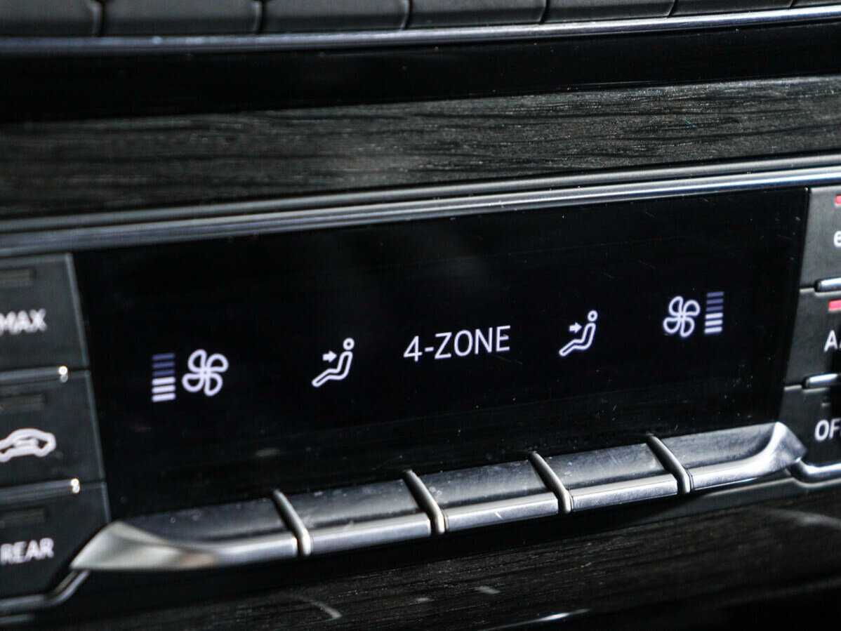 Audi Q7, 2018 Фото №26