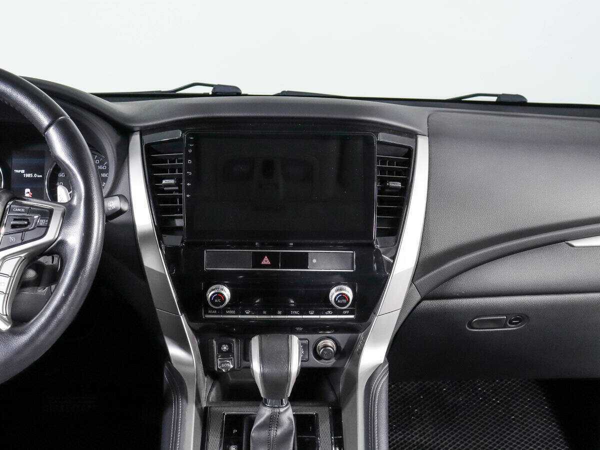 Mitsubishi Pajero Sport, 2020 Фото №11