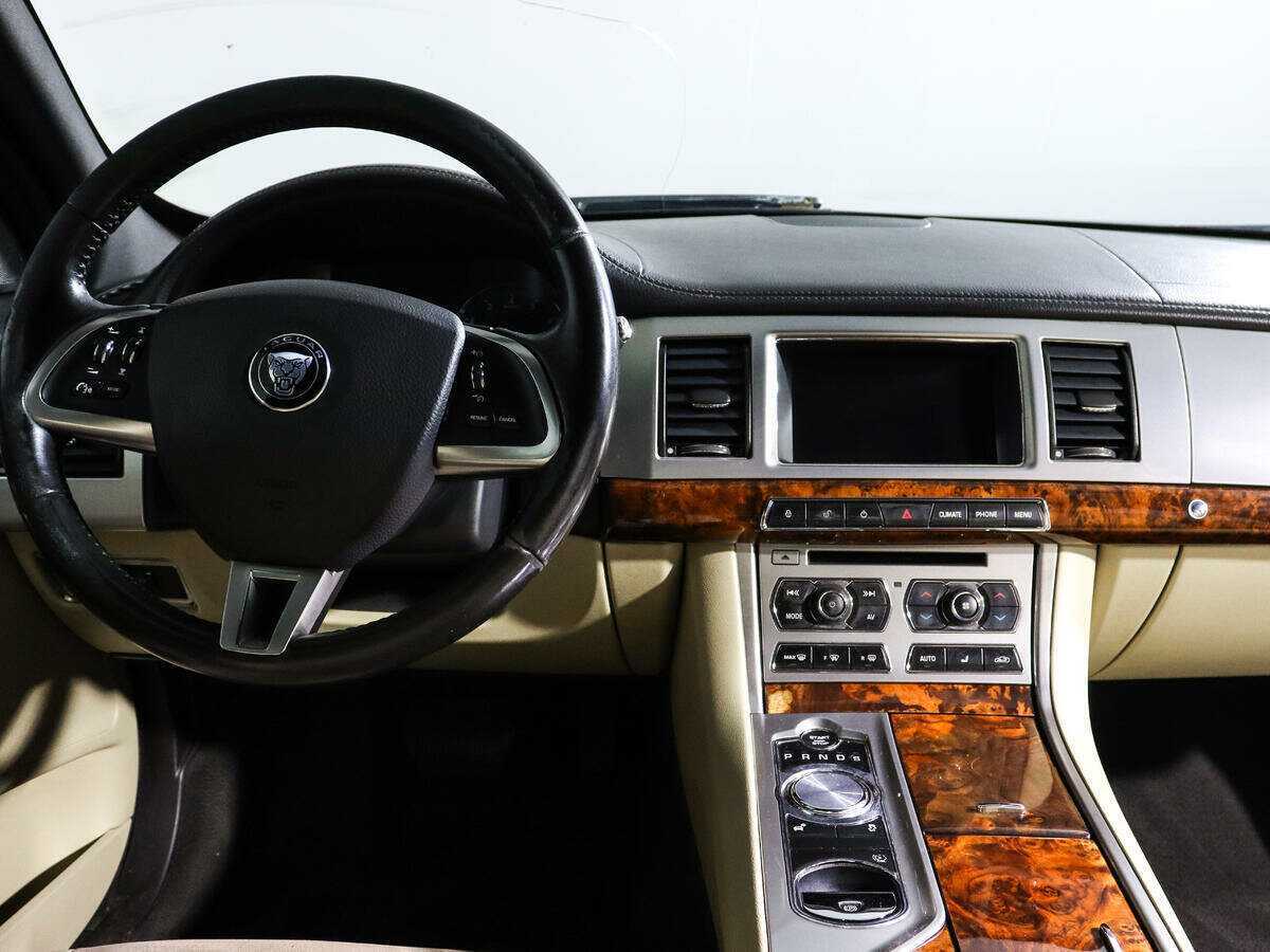 Jaguar XF, 2013 Фото №12