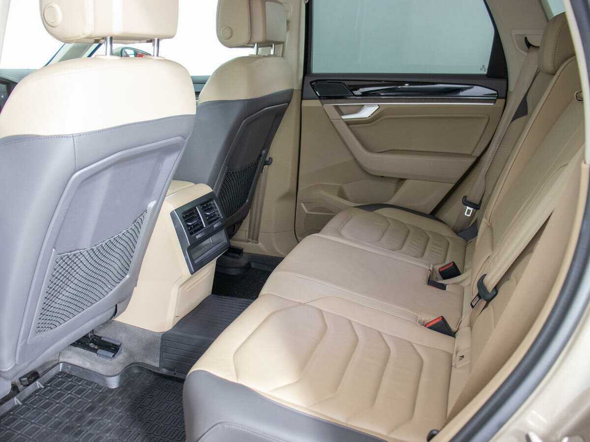 Volkswagen Touareg, 2018 Фото №15