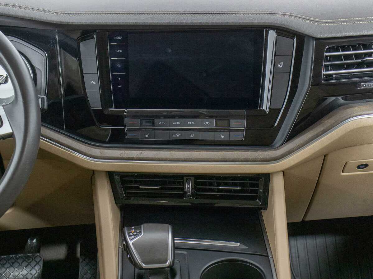 Volkswagen Touareg, 2018 Фото №20