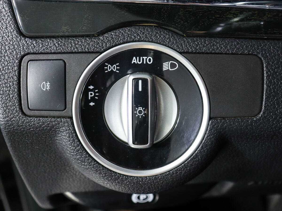 Mercedes-Benz E-Класс 250 7G-Tronic, 2011 Фото №16