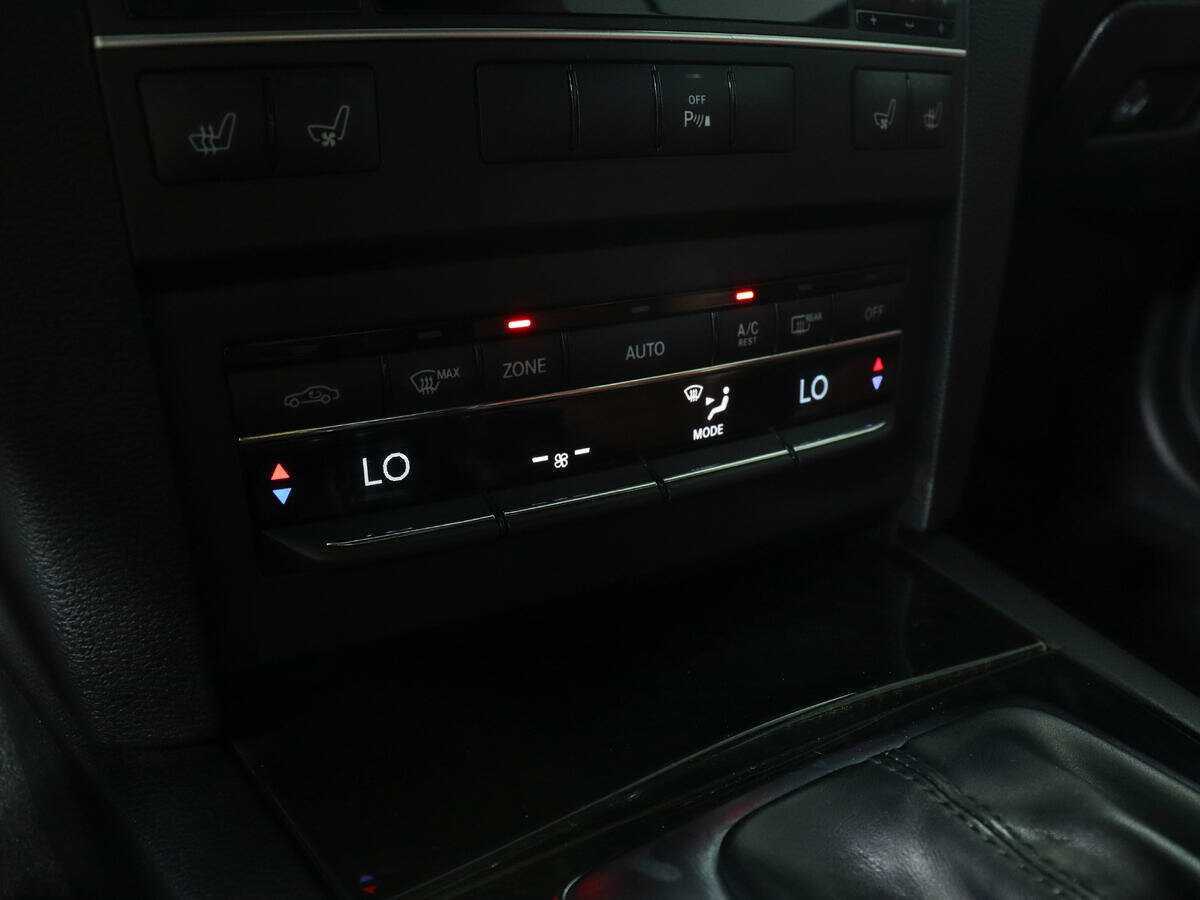 Mercedes-Benz E-Класс 250 7G-Tronic, 2011 Фото №19