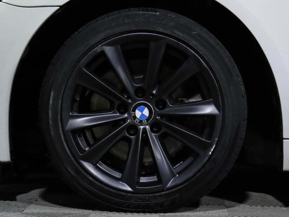 BMW 5 серии 520i, 2014 Фото №13
