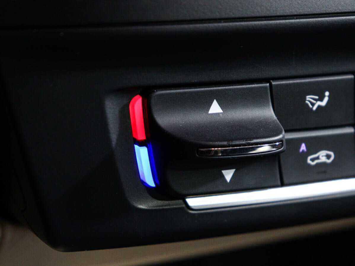 Maserati Levante, 2016 Фото №24