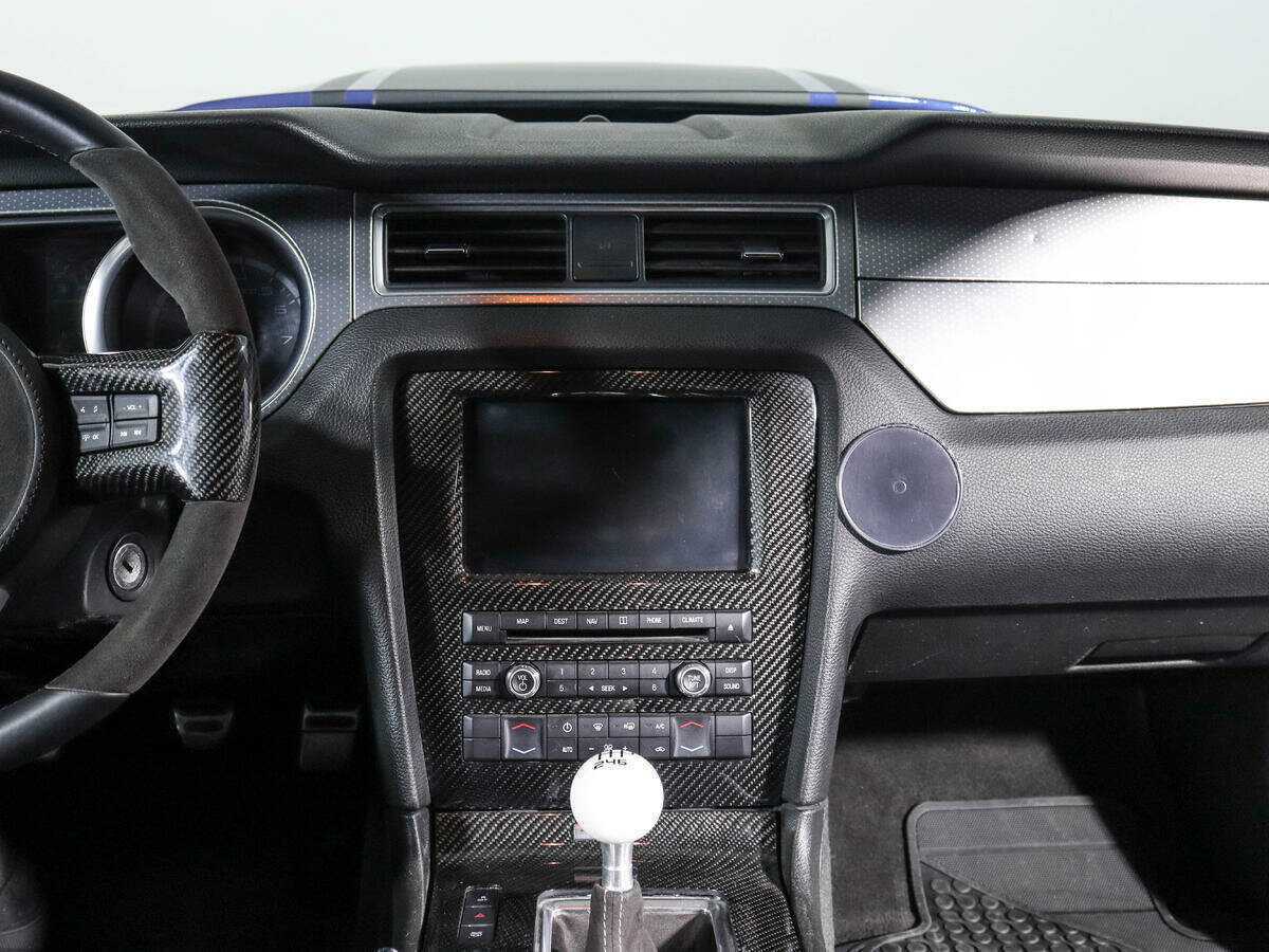 Ford Mustang Shelby GT500, 2011 Фото №12