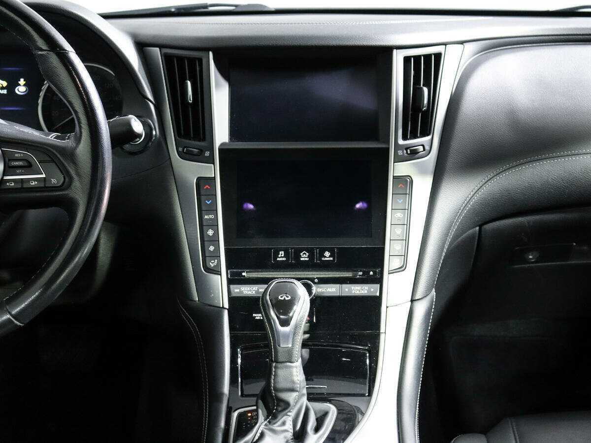 Infiniti Q60, 2016 Фото №12