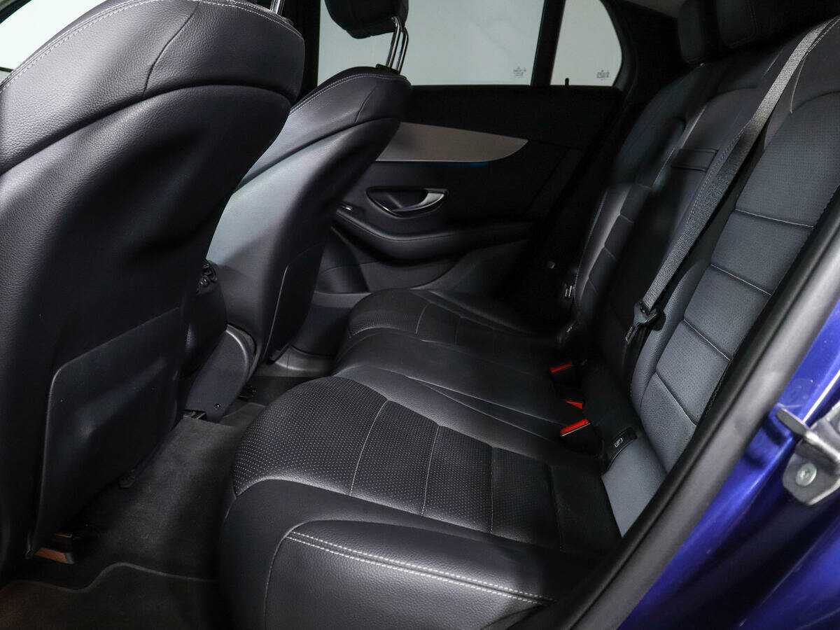 Mercedes-Benz GLC Coupe 250, 2018 Фото №9