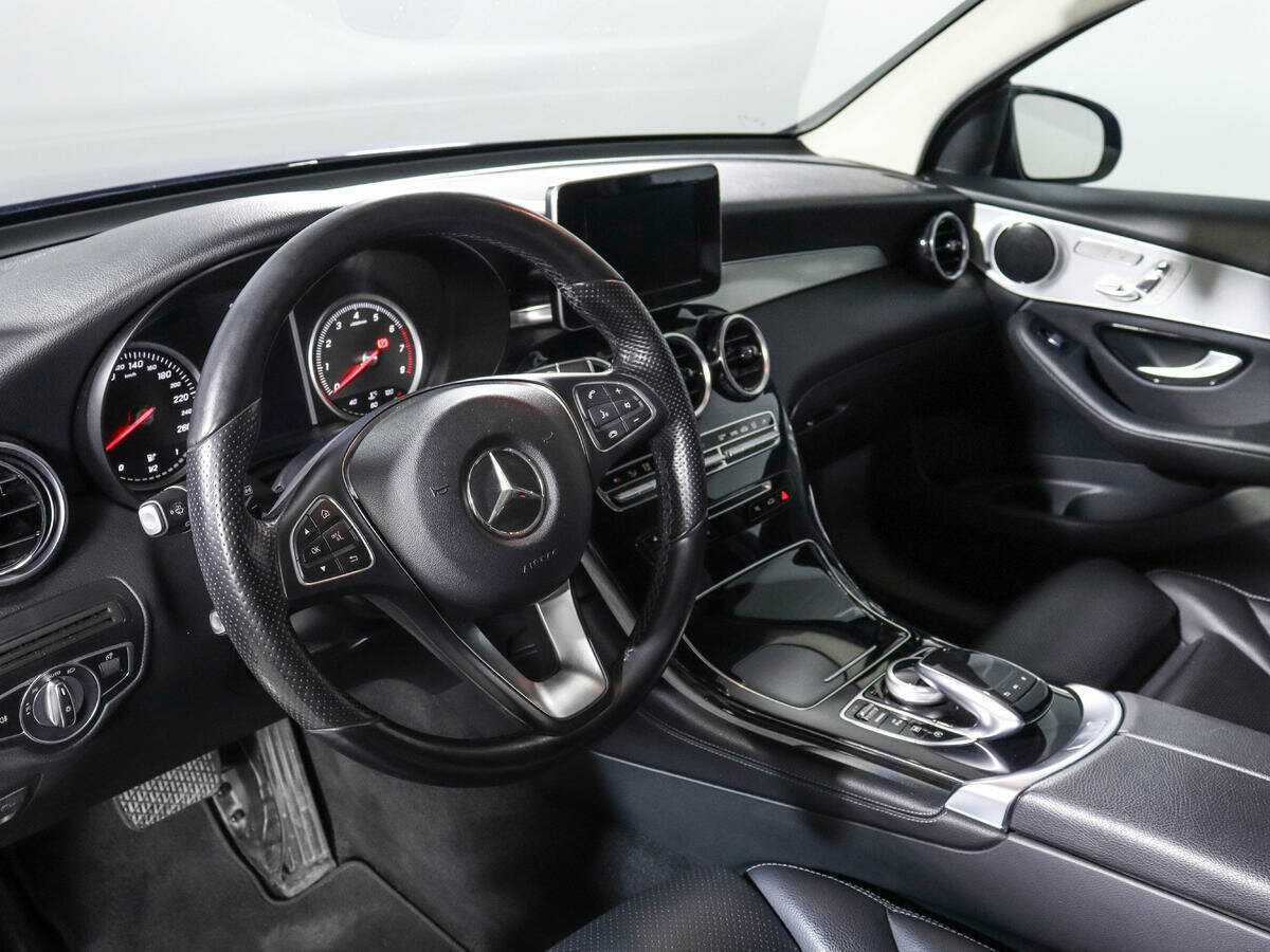Mercedes-Benz GLC Coupe 250, 2018 Фото №13