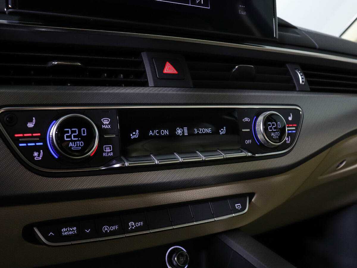 Audi A4 45 TDI, 2019 Фото №18