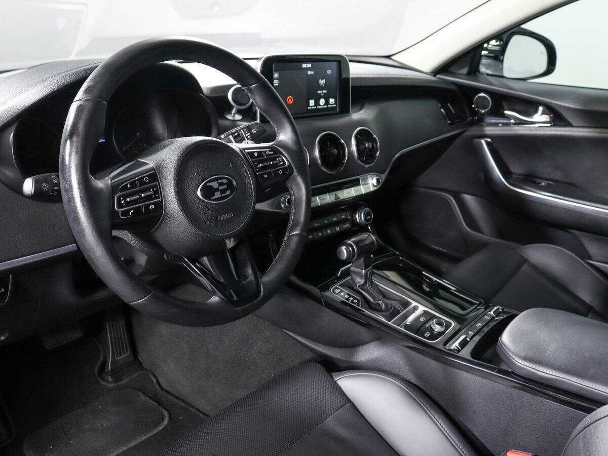 Kia Stinger, 2018 Фото №14