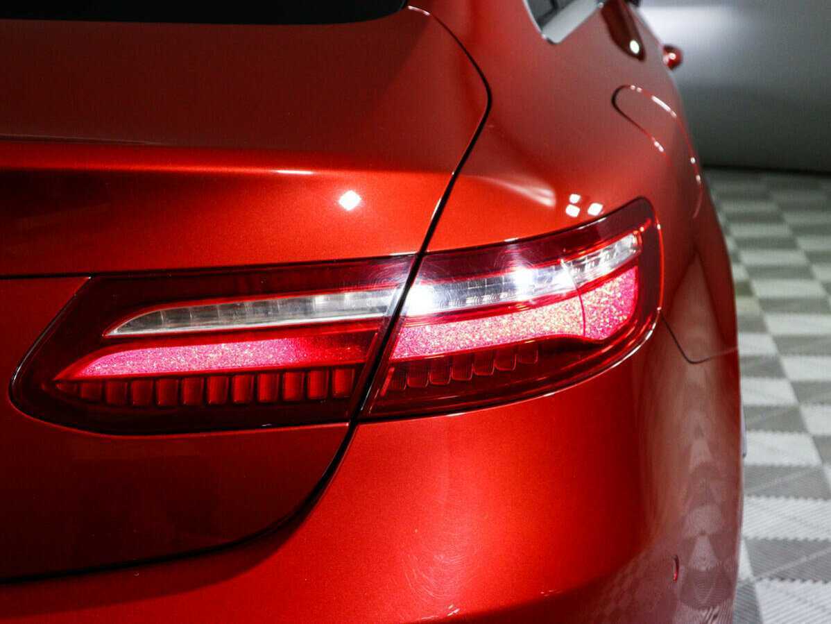 Mercedes-Benz E-Класс 300, 2018 Фото №29