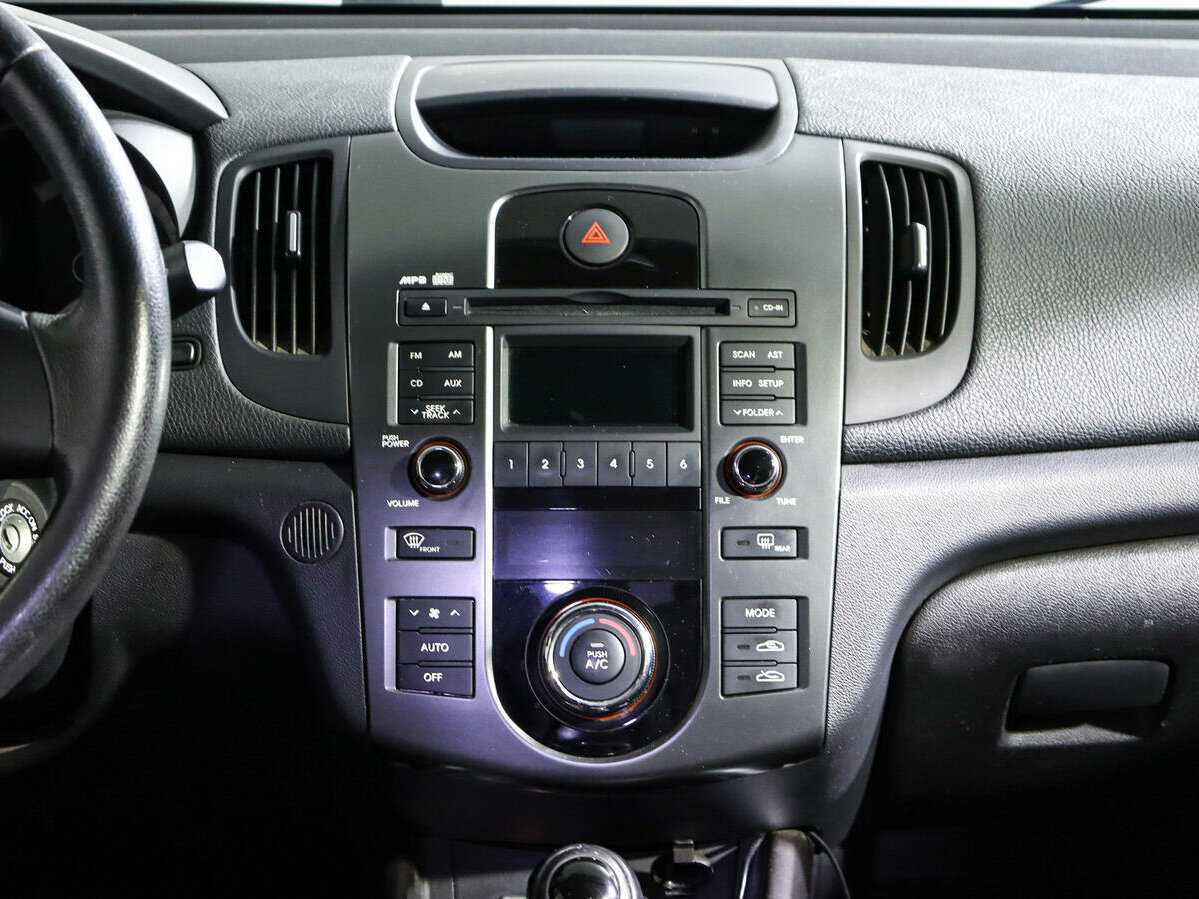 Kia Cerato 6-speed, 2011 Фото №13