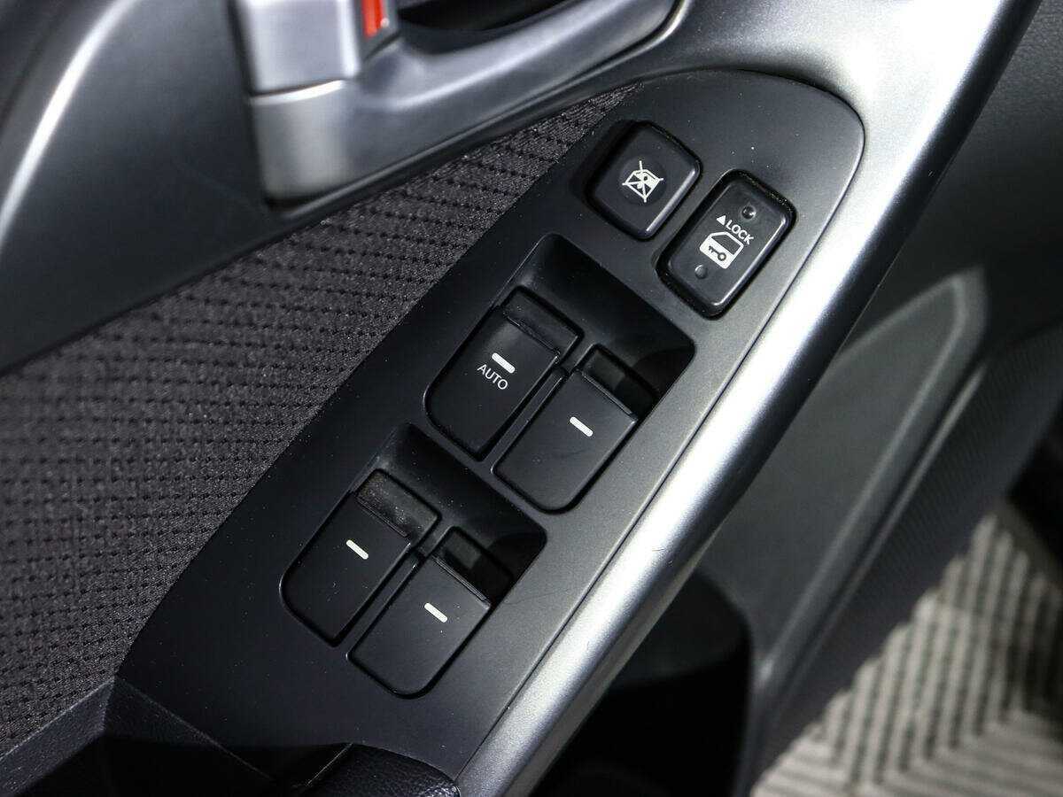 Kia Cerato 6-speed, 2011 Фото №17