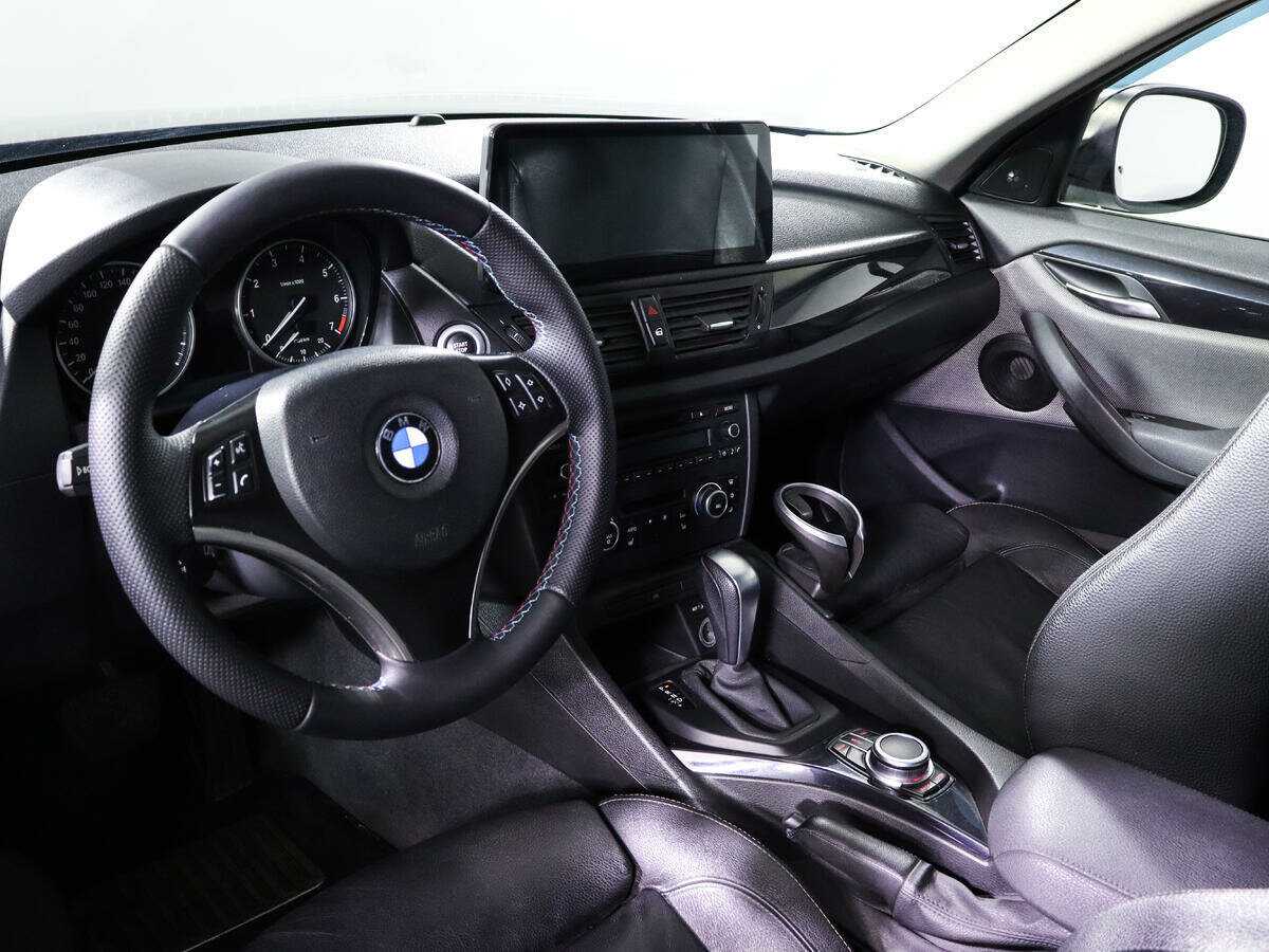 BMW X1 18i, 2010 Фото №11