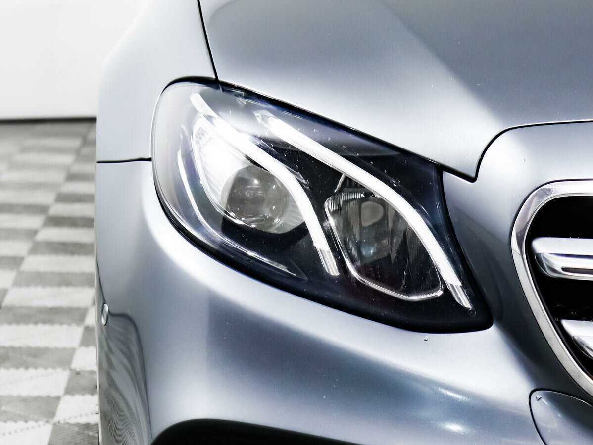 Mercedes-Benz E-Класс 200, 2020 Фото №12