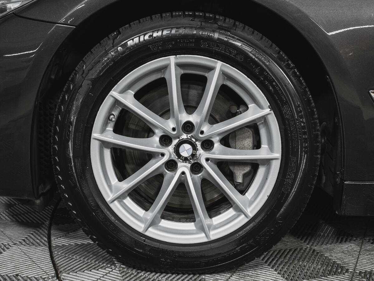 BMW 5 серии 530i xDrive, 2017 Фото №16