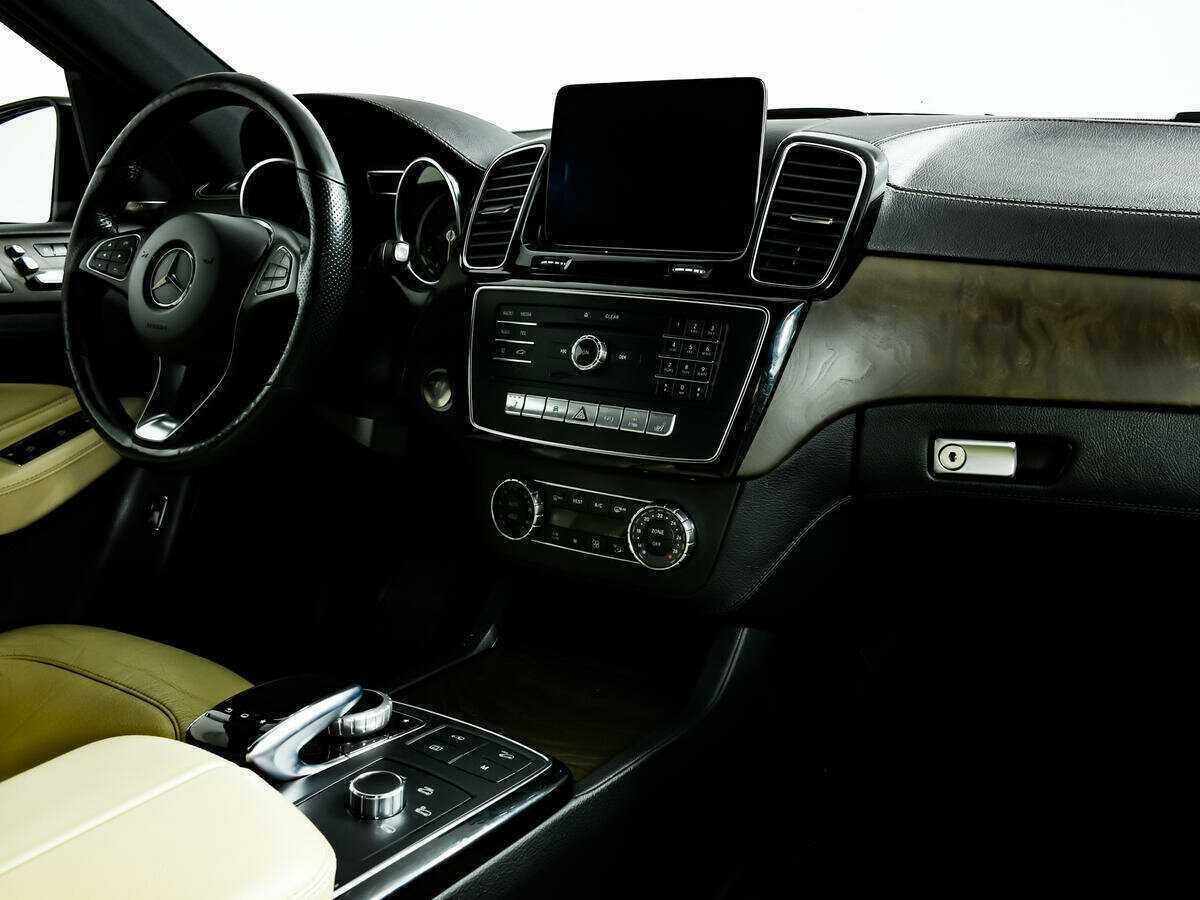 Mercedes-Benz GLE 400, 2016 Фото №9