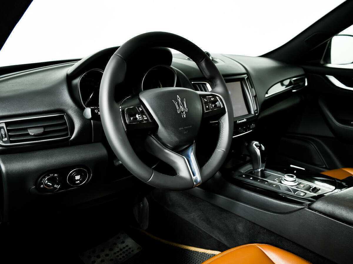Maserati Levante Diesel, 2018 Фото №11