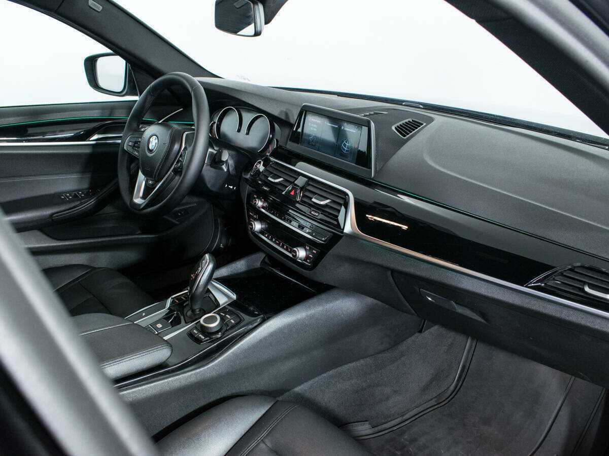 BMW 5 серии 520d xDrive, 2018 Фото №9
