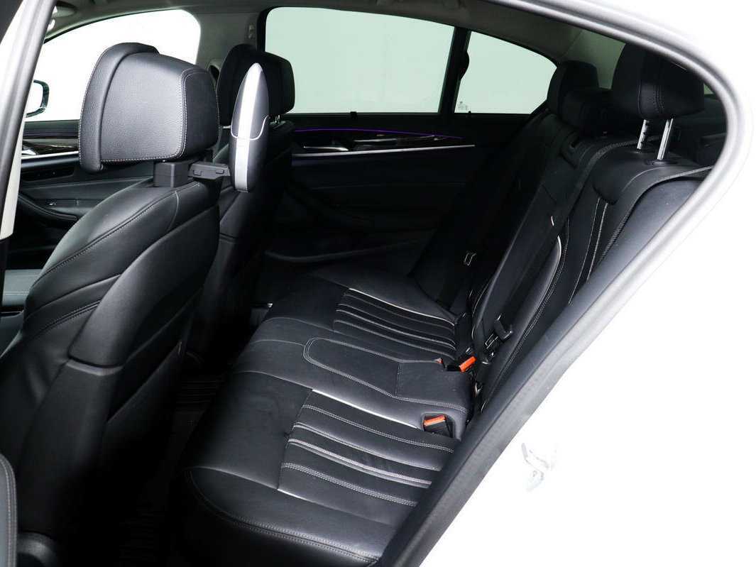 BMW 5 серии 520i, 2022 Фото №12