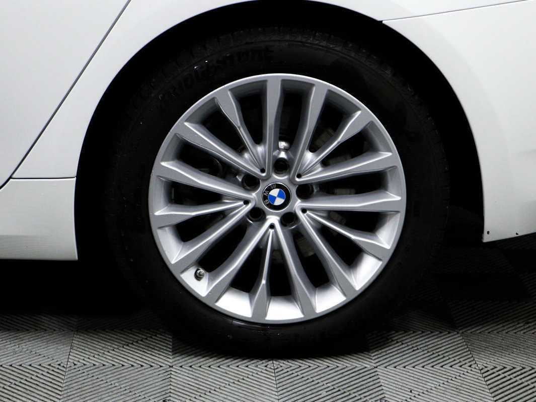 BMW 5 серии 520i, 2022 Фото №14