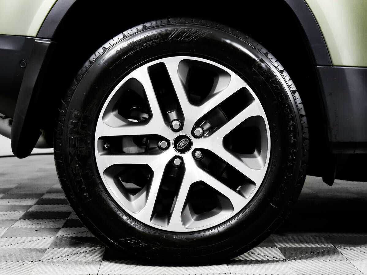 Land Rover Defender 110, 2021 Фото №14