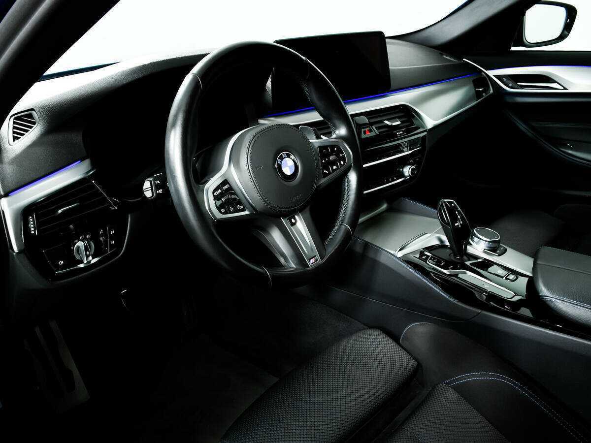 BMW 5 серии 520d xDrive, 2021 Фото №13