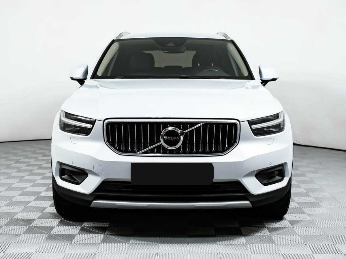 Volvo XC40, 2021 - 81 445 км. | Фото №2