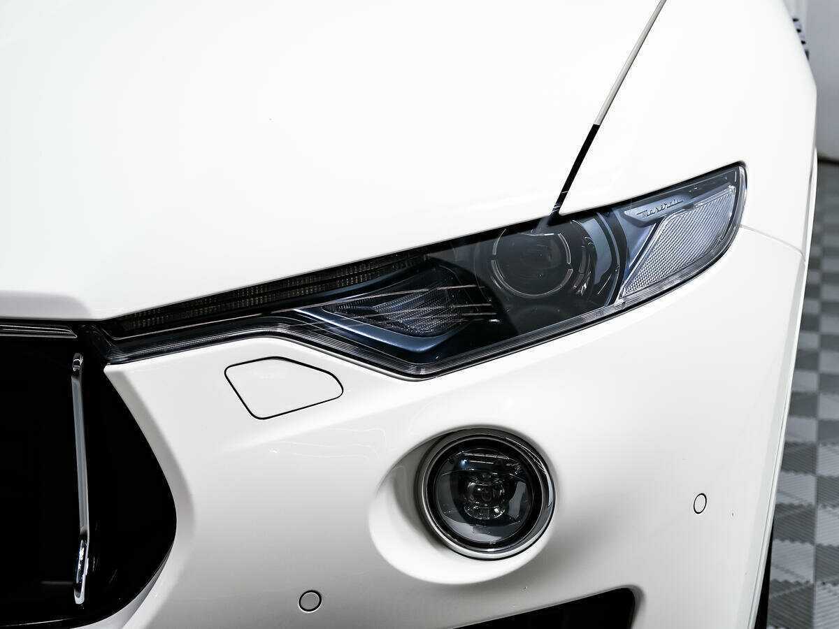 Maserati Levante, 2017 Фото №15