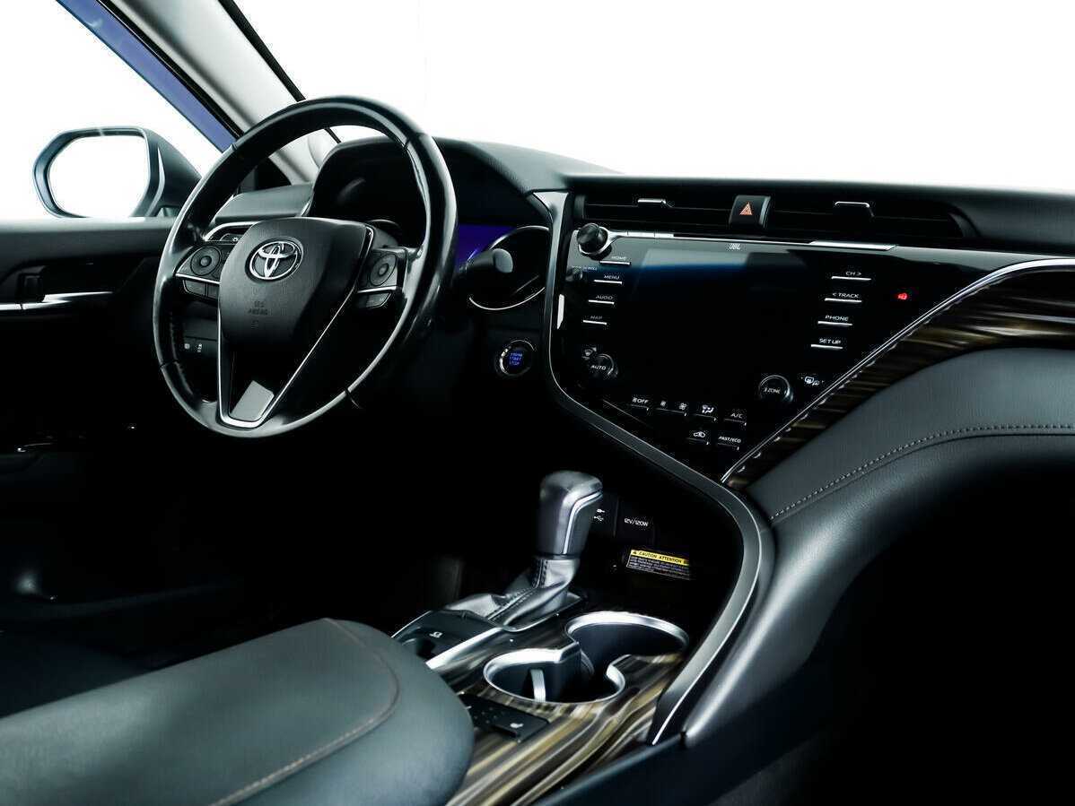 Toyota Camry, 2019 Фото №9