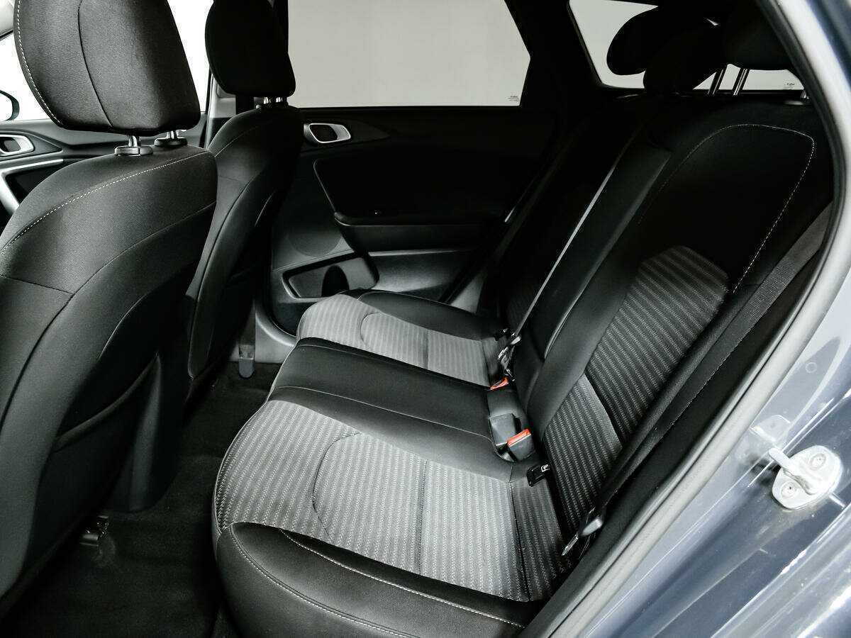 Kia Ceed, 2022 Фото №12