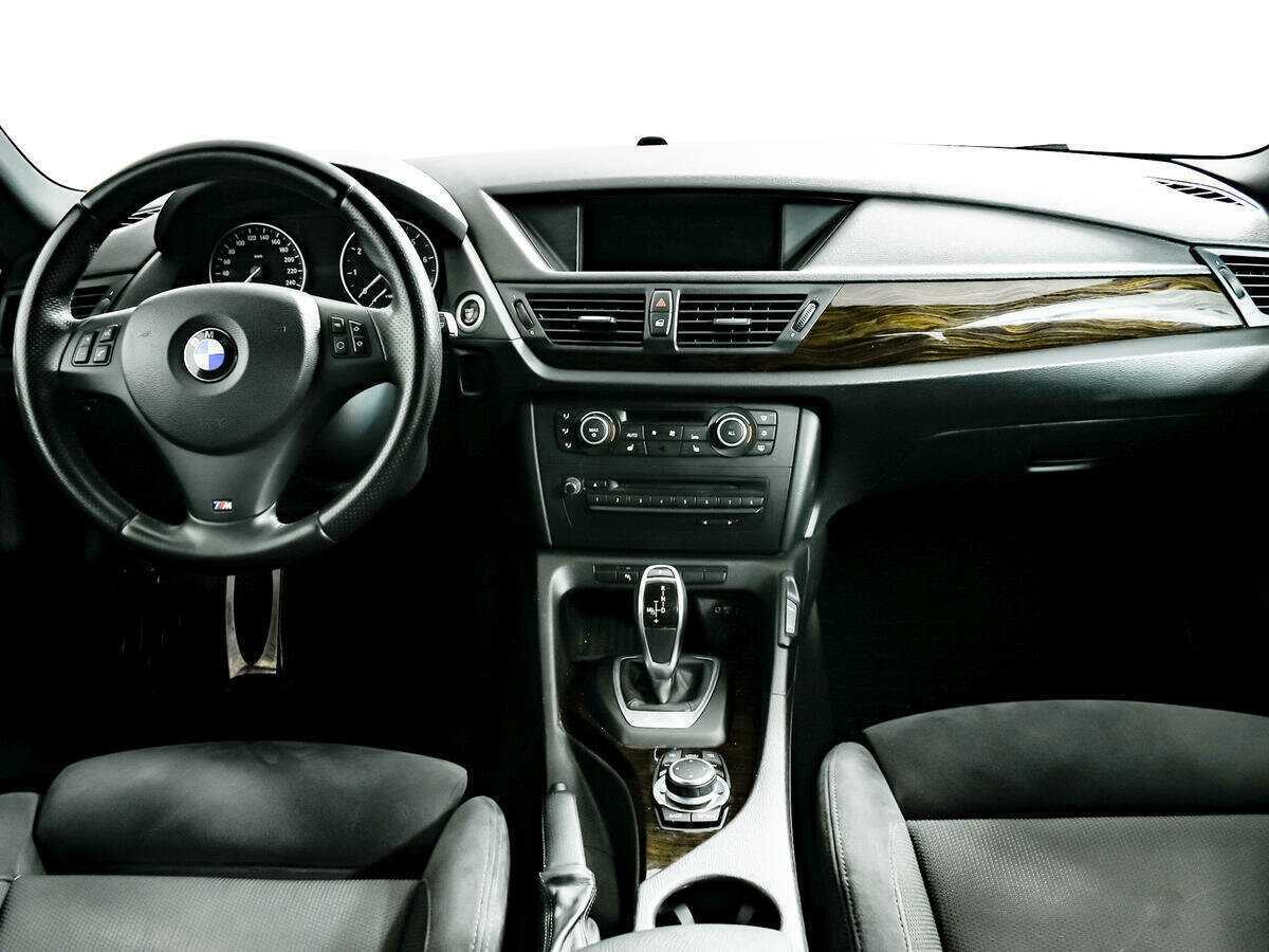 BMW X1 28i, 2011 Фото №11