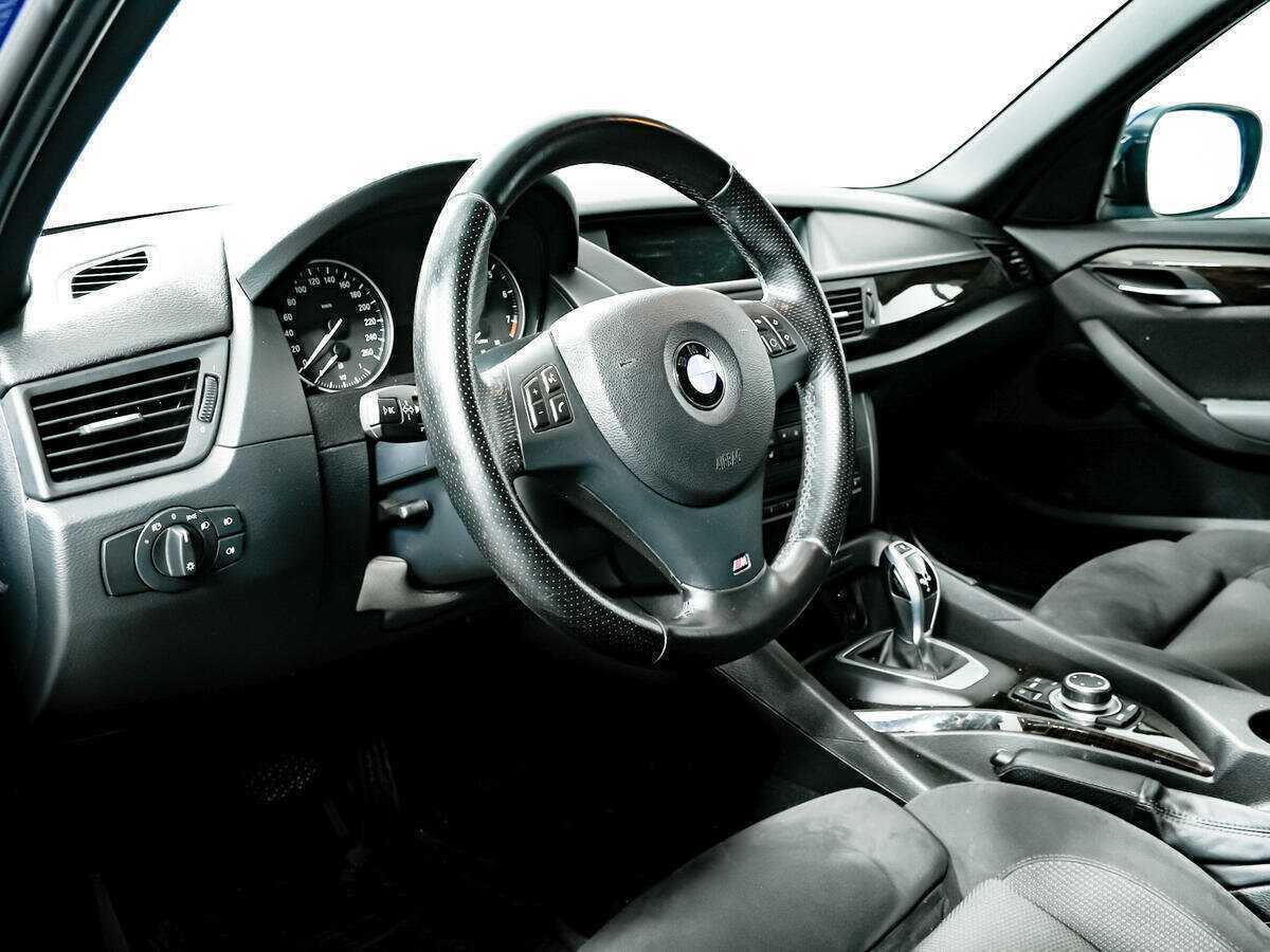 BMW X1 28i, 2011 Фото №13