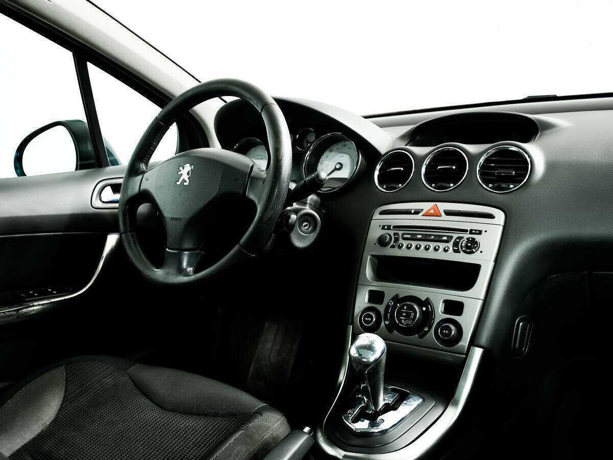 Peugeot 308, 2010 Фото №9