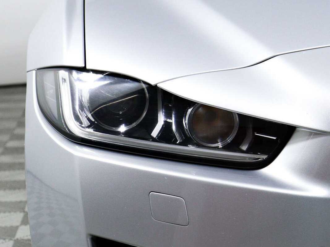 Jaguar XE, 2018 Фото №15