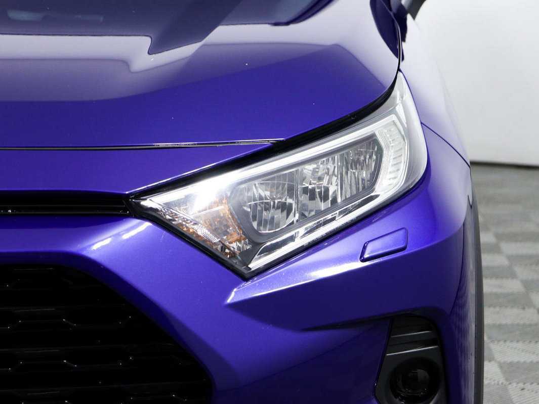 Toyota RAV4, 2021 Фото №15