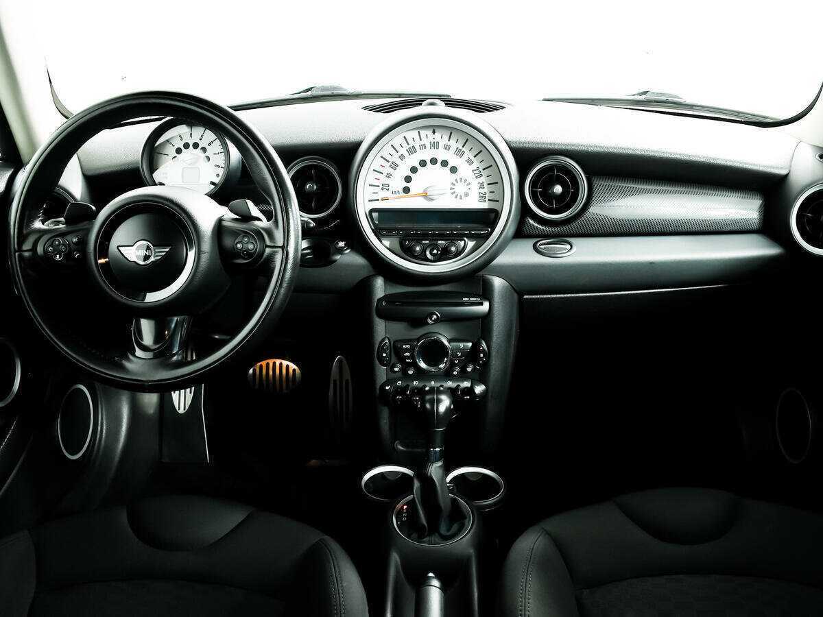 Mini Hatch Cooper S, 2011 Фото №11