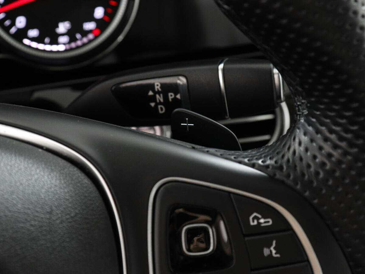 Mercedes-Benz E-Класс 200, 2017 Фото №17