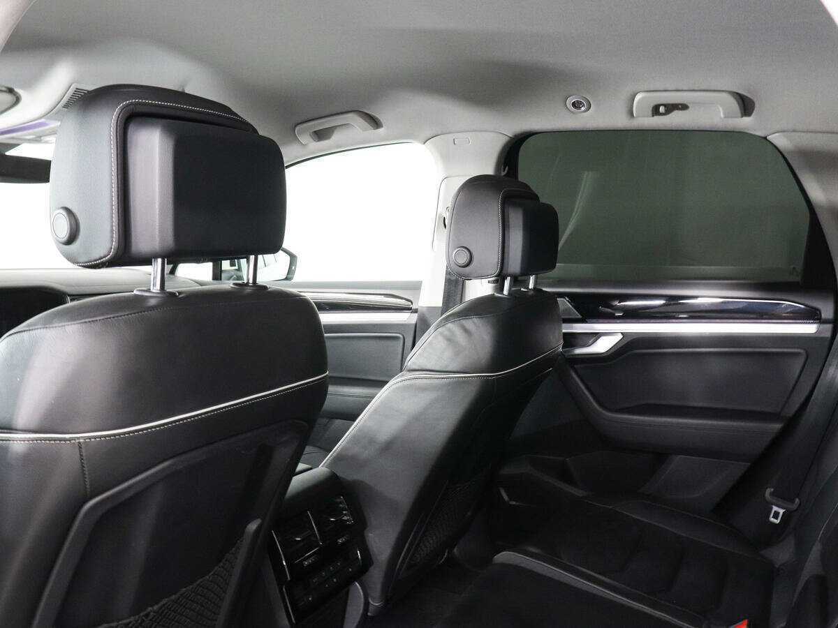 Volkswagen Touareg, 2020 Фото №13