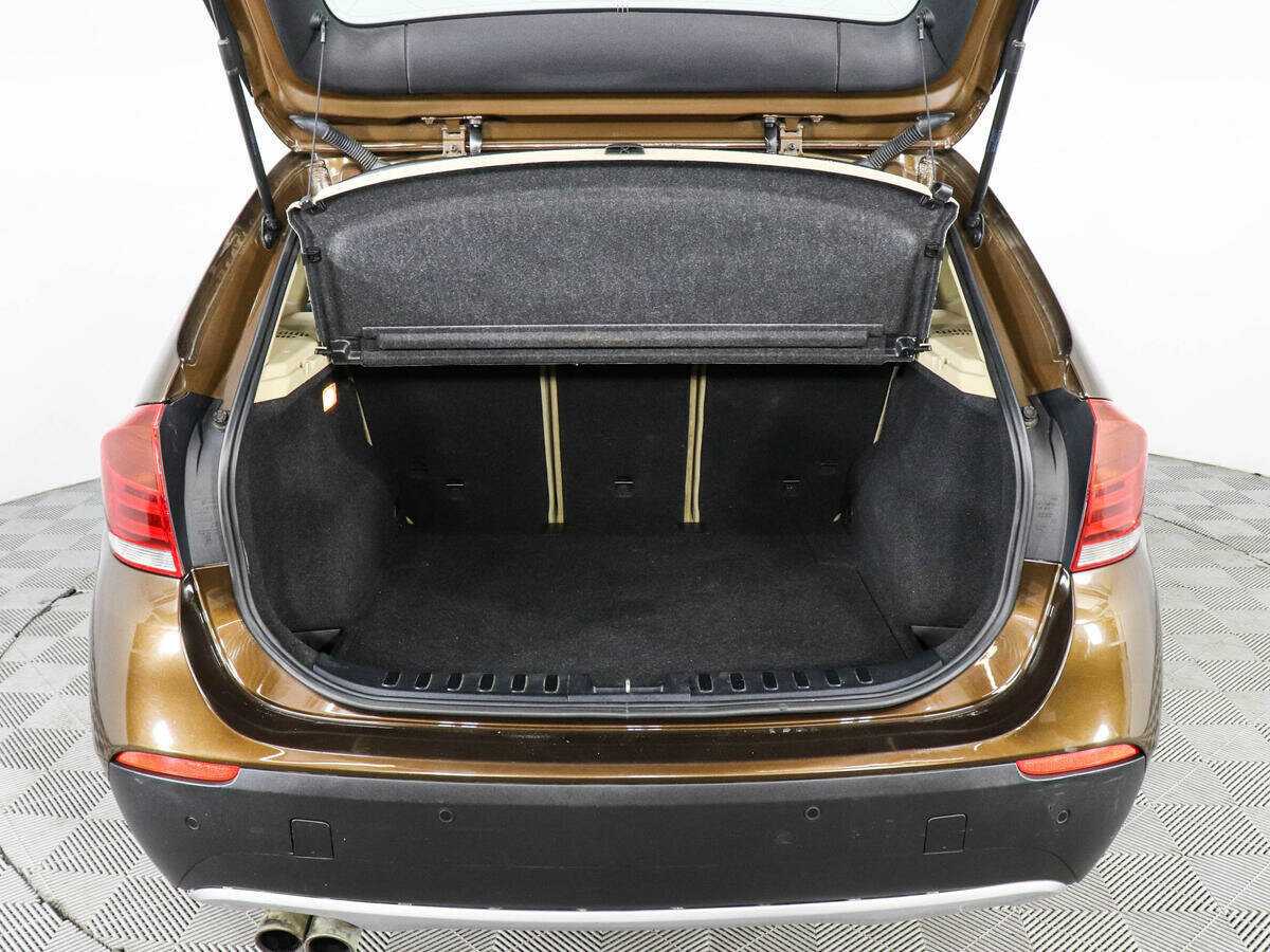 BMW X1 25i, 2010 Фото №9