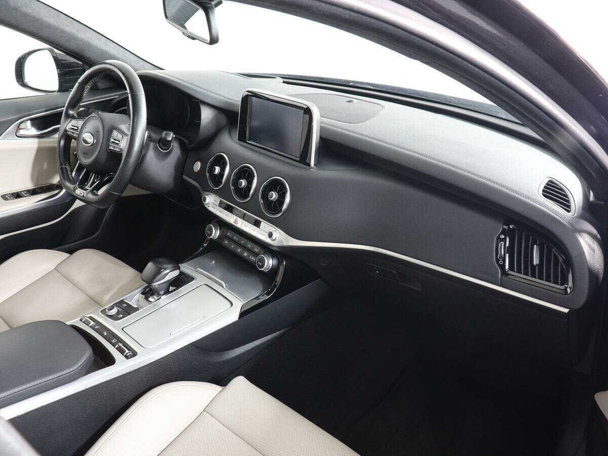 Kia Stinger, 2018 Фото №10