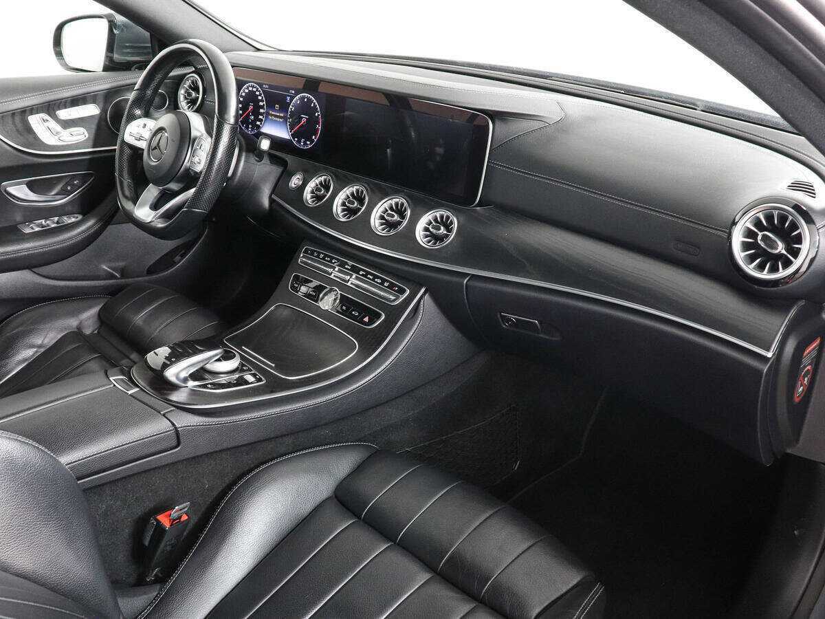 Mercedes-Benz E-Класс 200, 2018 Фото №12