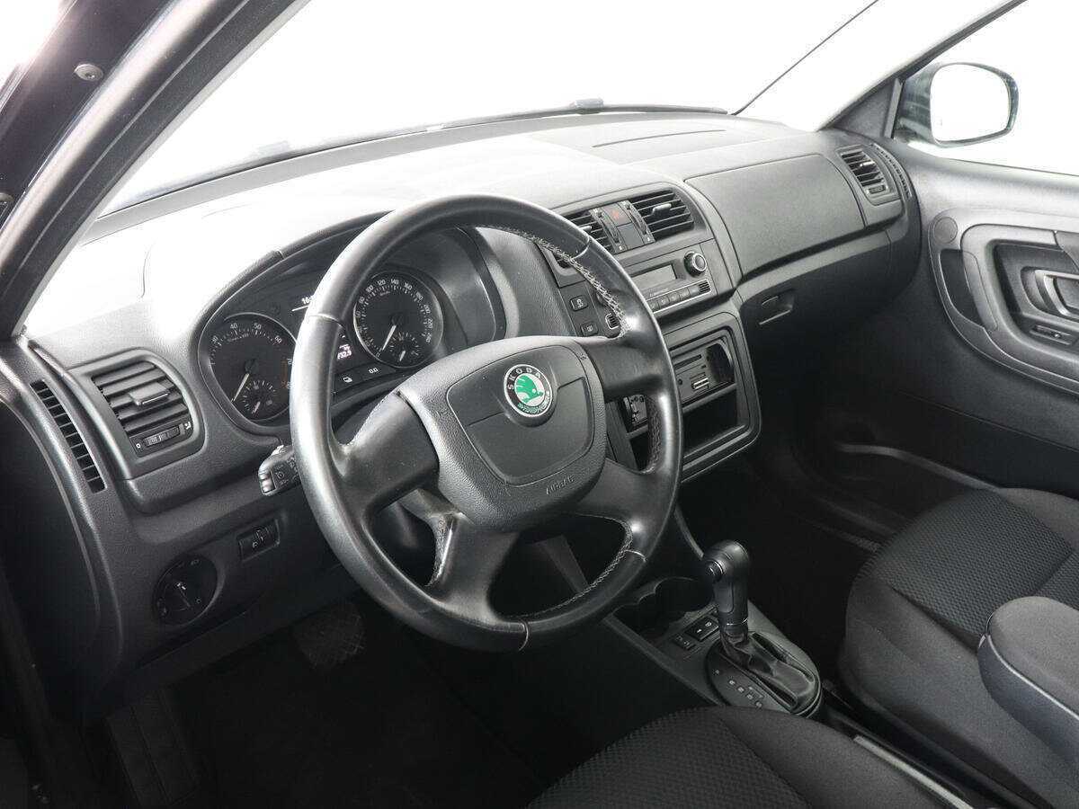 Skoda Fabia, 2011 Фото №9