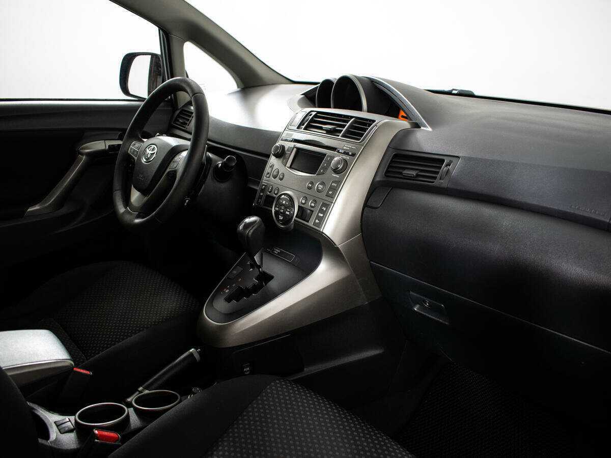 Toyota Verso, 2010 Фото №10