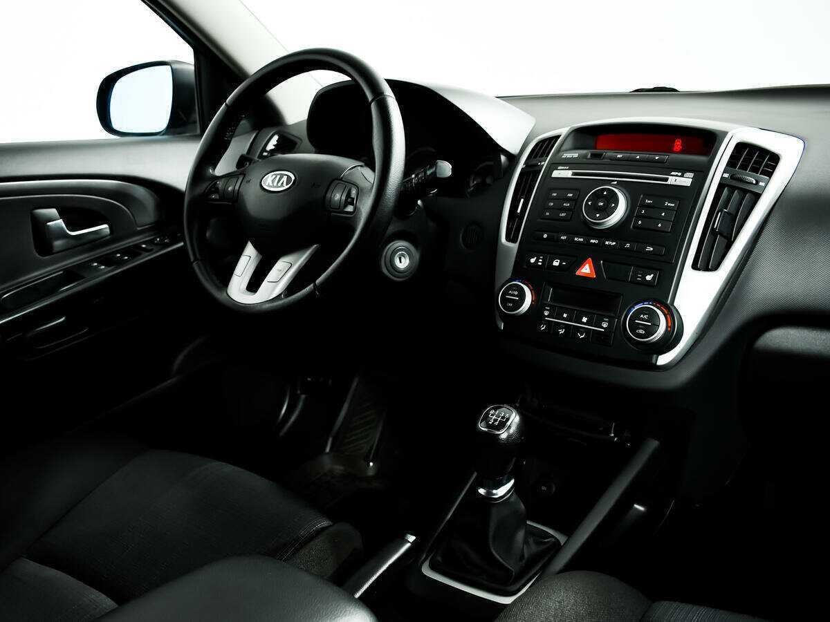 Kia Ceed, 2010 Фото №9